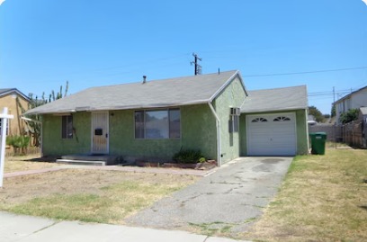 4546 Lindsey Ave